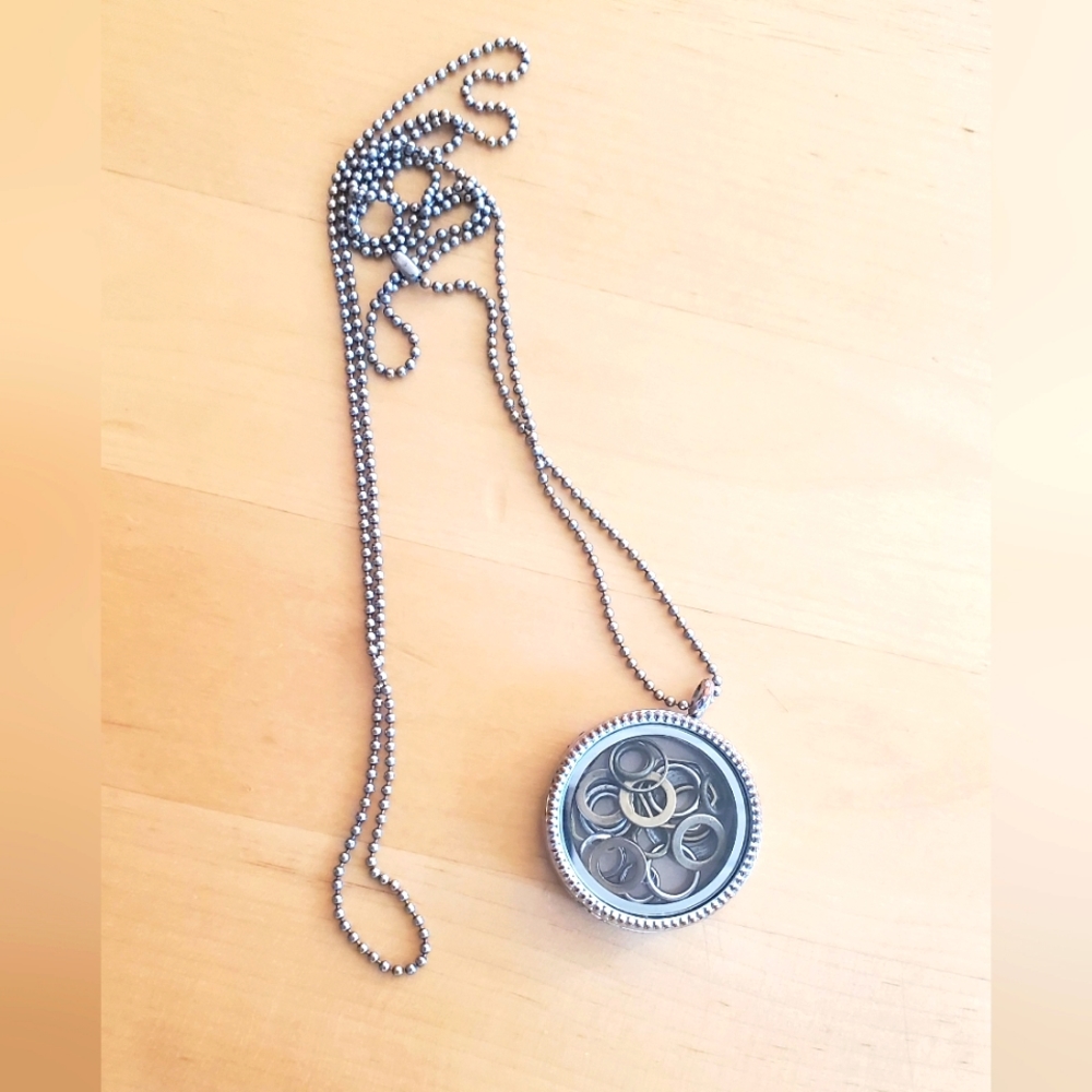 Mod Stitch Marker necklace